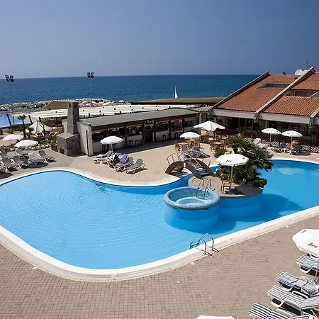 Trevi Village