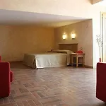 Trevi Village 4*