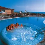 Ξενοδοχείο Trevi Village 4*