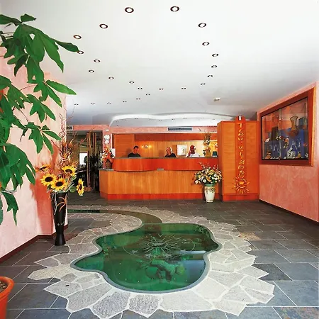 Trevi Village 4*