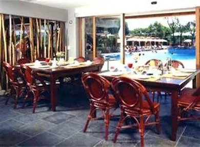 Hotell Trevi Village