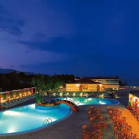 Trevi Village