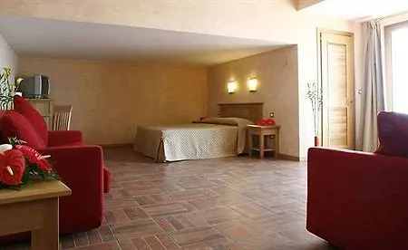 Trevi Village 4*