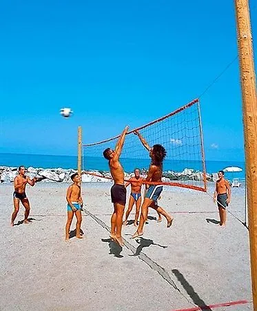 Trevi Village 호텔